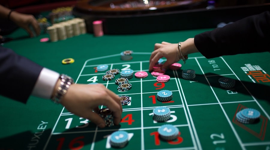 Top 10 Most Popular Casino Gambling Games 